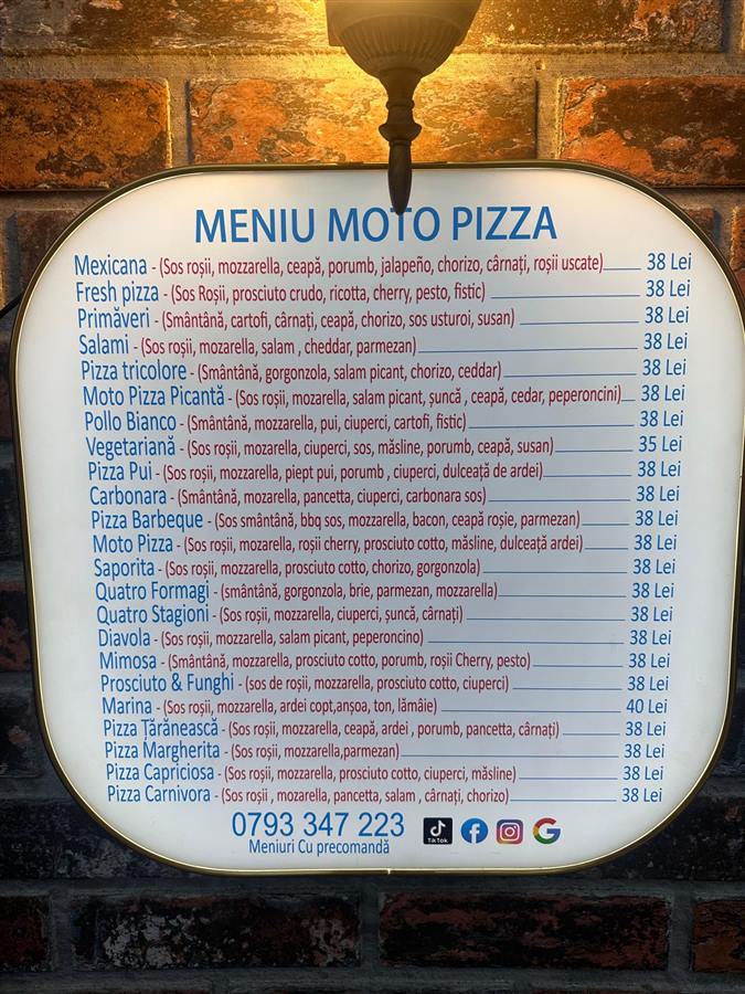 Panoul cu meniul Moto Pizza