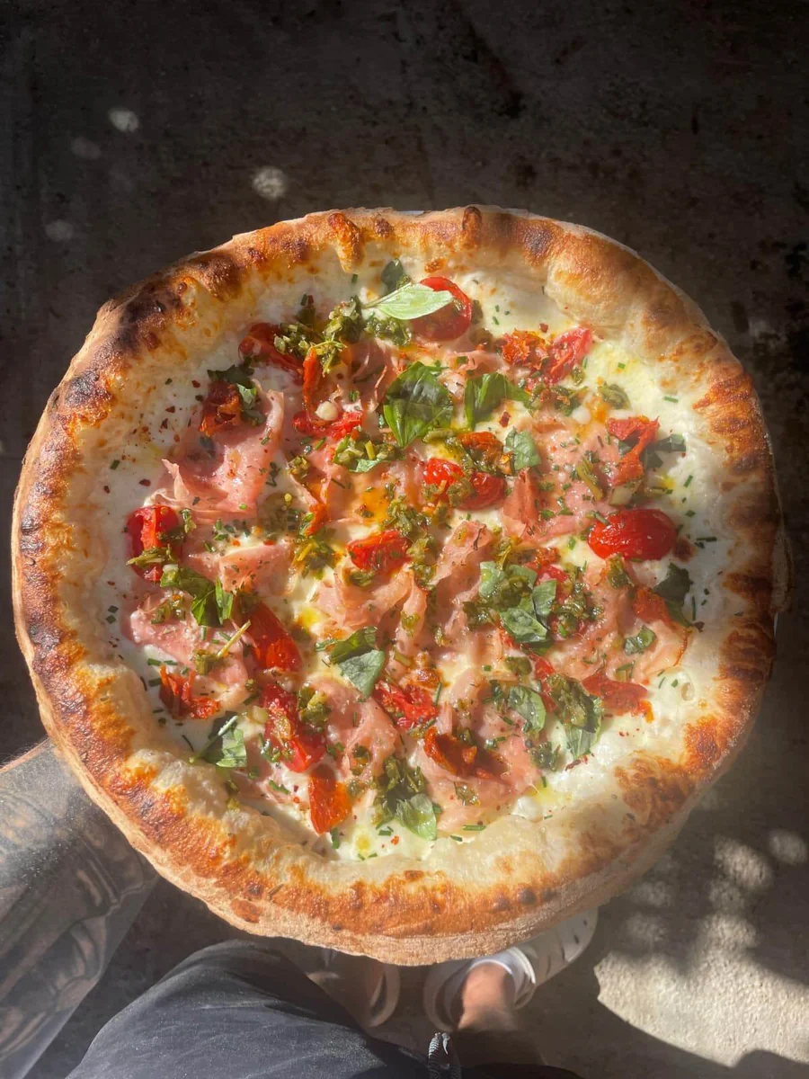 Fresh Pizza